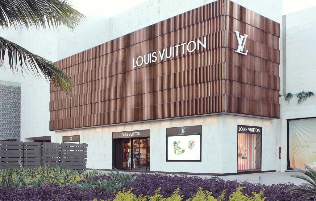 Accoya North America on X: Façade Friday: @LouisVuitton selected Accoya to  re-create its branding in South America.  / X