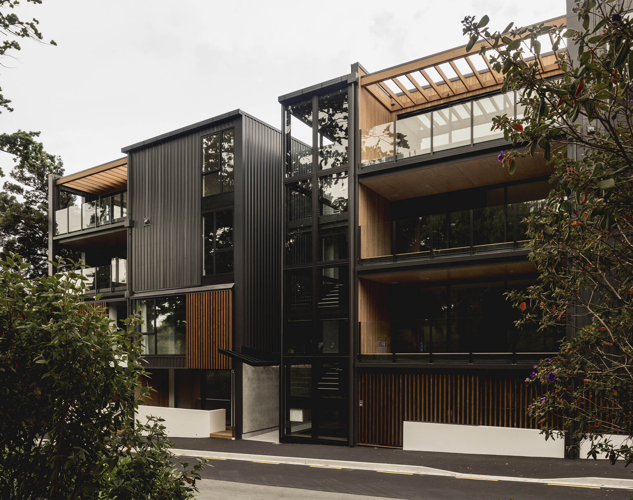 Betts Luxuary Apartments - Vulcan Screening in Teak - Abodo Wood - feature image