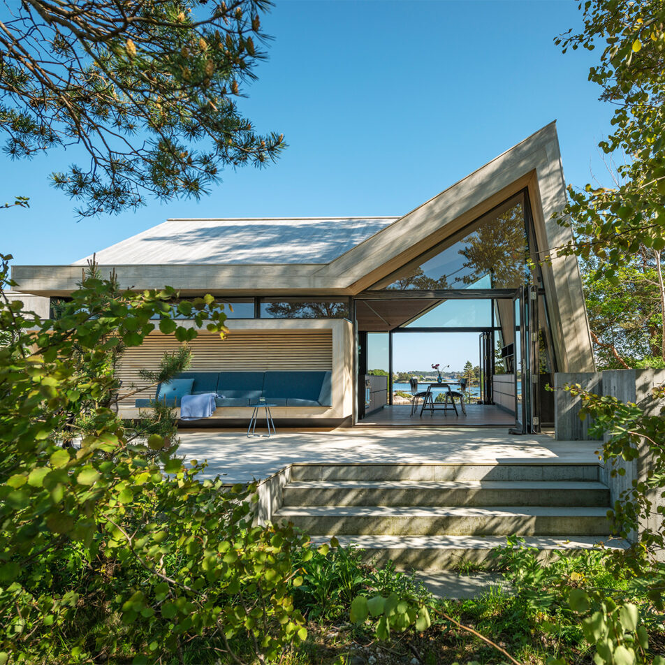reSAWN TIMBER co. - Wood Roof Cladding - Cabin by the Sea