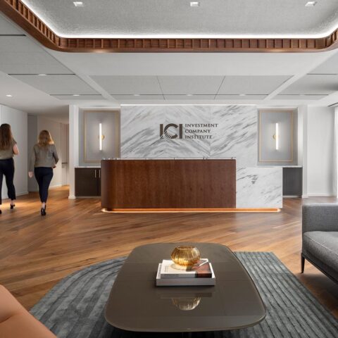 INVESTMENT-COMPANY-INSTITUTE-(ICI)-WESTPORT-BLACK-WALNUT-featured image