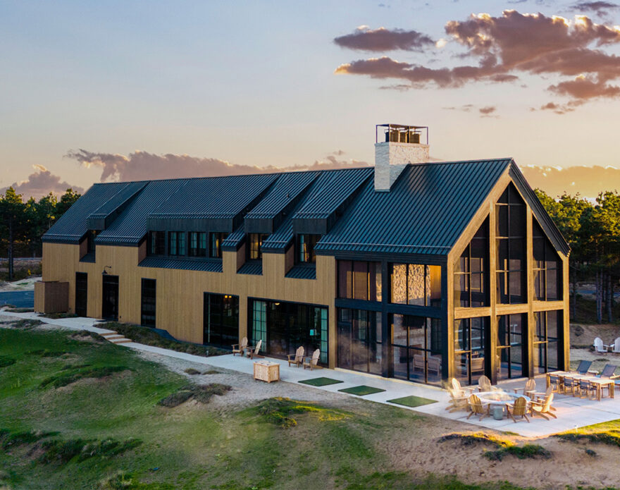 Sand-Valley-House-Feat.-NATURAL-Abodo-Vulcan-Cladding