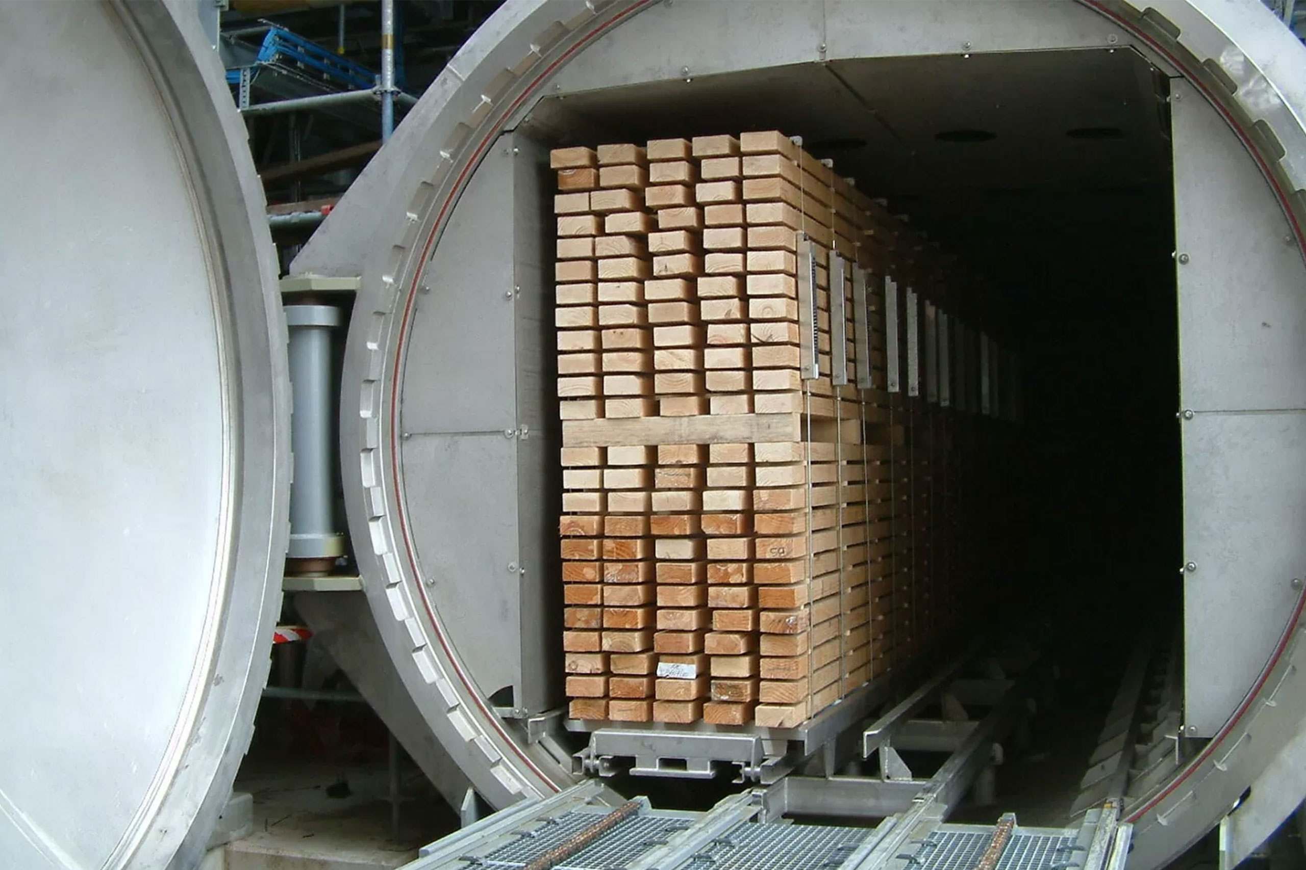 Wood-inside-reactor-1900x1068-1