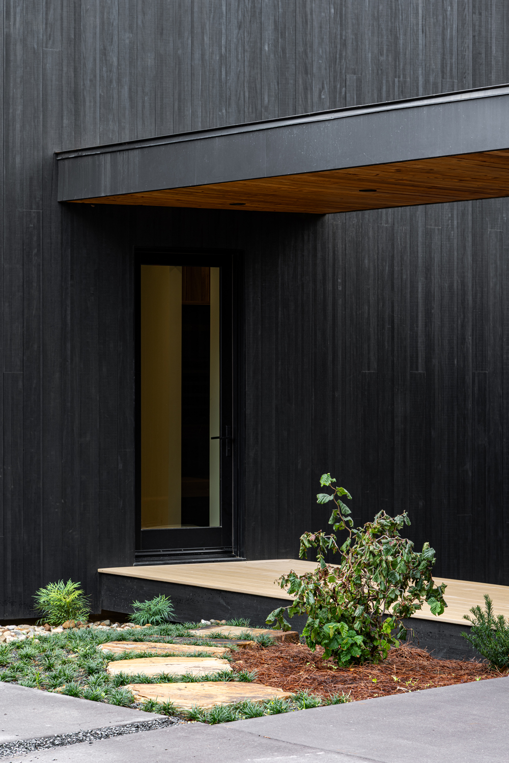 Crooked-Tree-Lodge-NERO-Exterior-Cladding-3 Crooked-Tree-Lodge-NERO-Exterior-Cladding-3