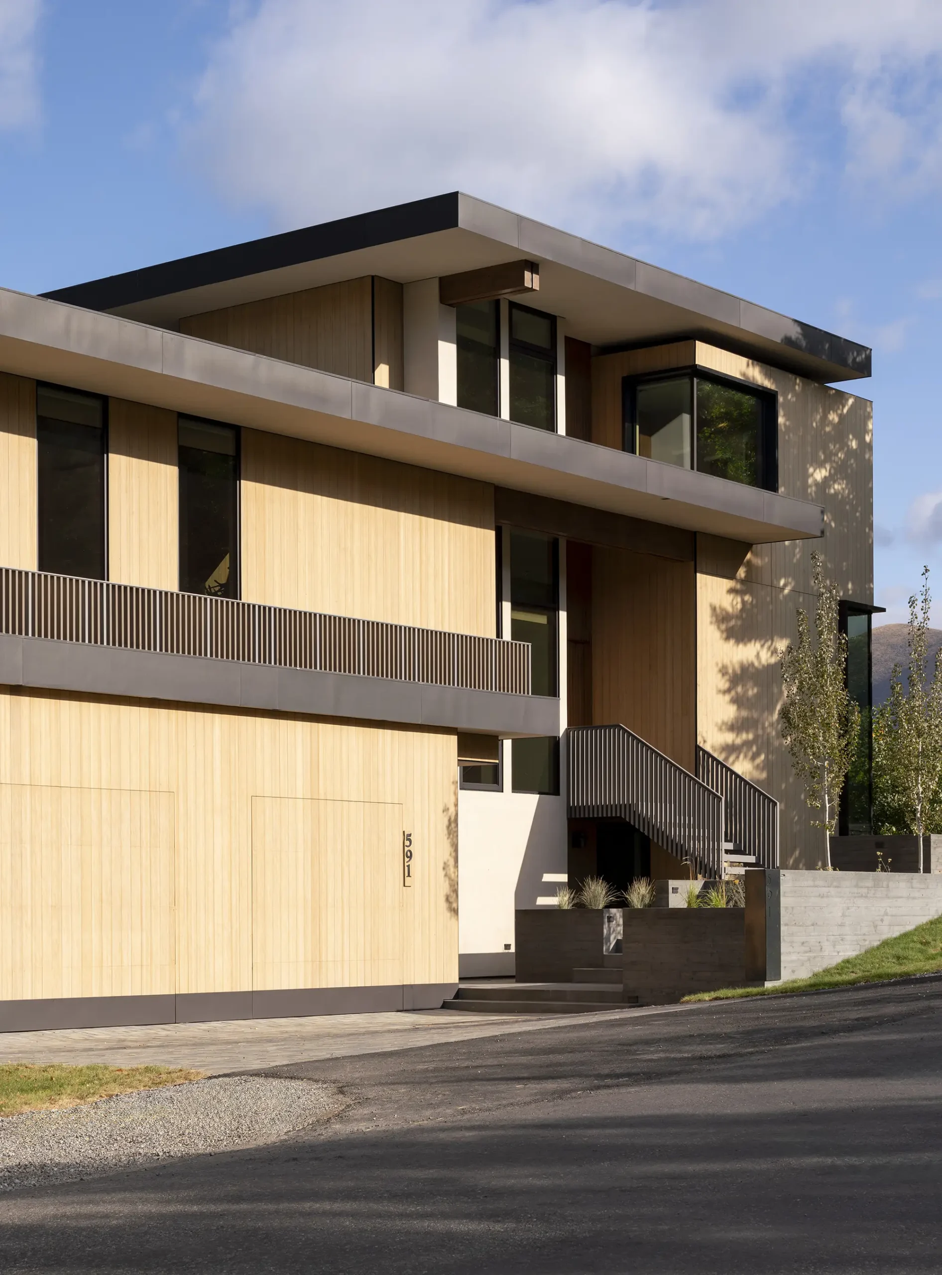 Knob Hill_RESAWN_PEARL2